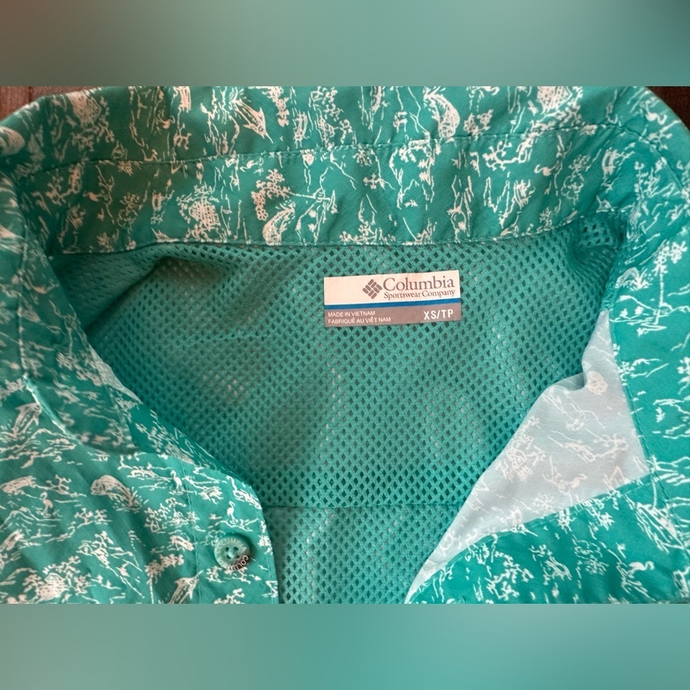 🌺 Columbia PFG Women’s XS Fishing Shirt – Vented Mesh – Omni-Wick 🌺 - Picture 4 of 7